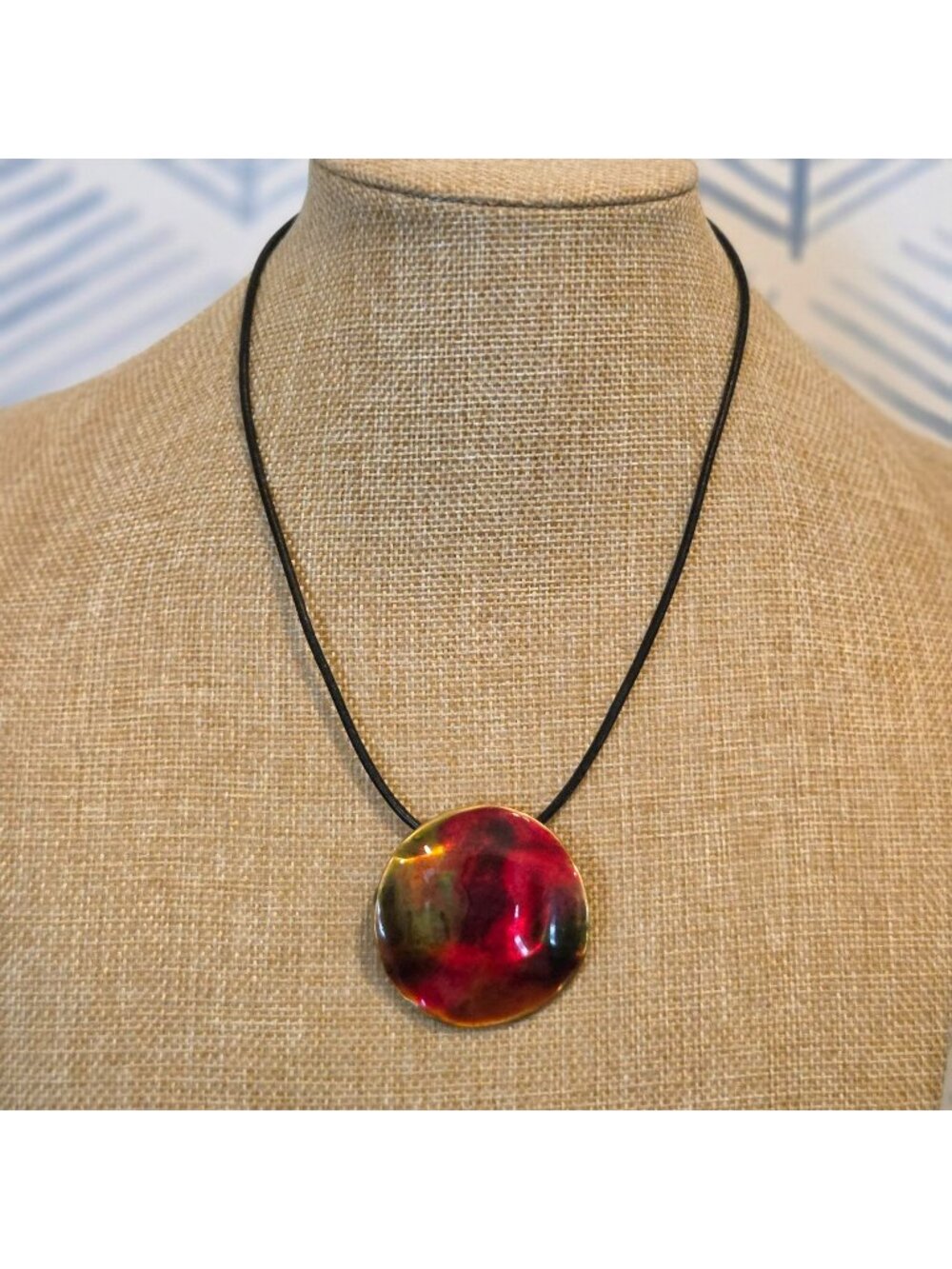 Chico's Red Painted Enamel Gold Tone Disc Pendant 16" Necklace